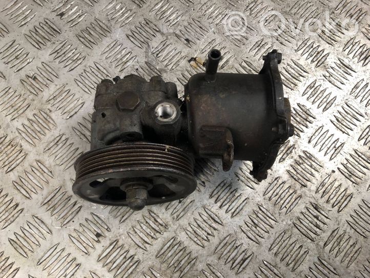 Subaru Forester SF Ohjaustehostimen pumppu 47801004