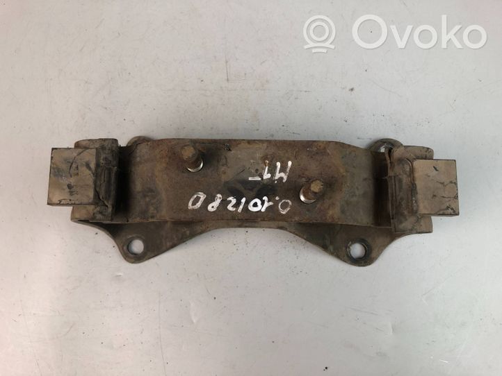 Subaru Outback Coussinet de boîte de vitesses 41022AJ090