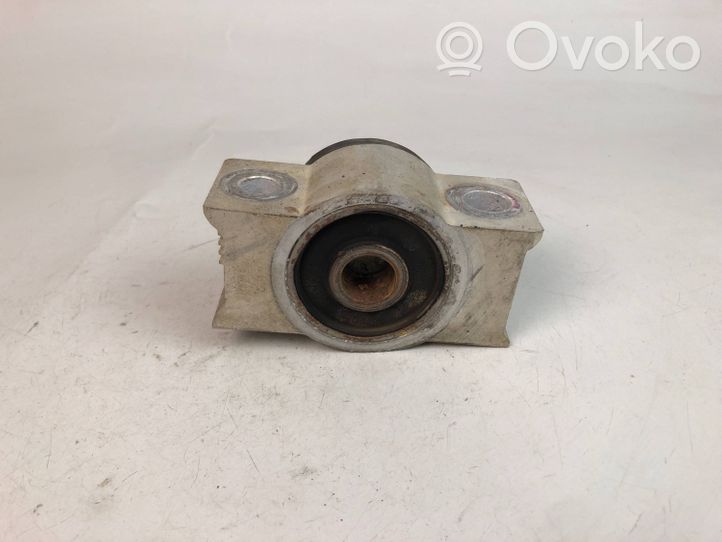 Subaru Outback (BS) Boccola per braccio anteriore 