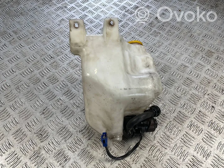 Subaru Impreza I Réservoir de liquide lave-glace 