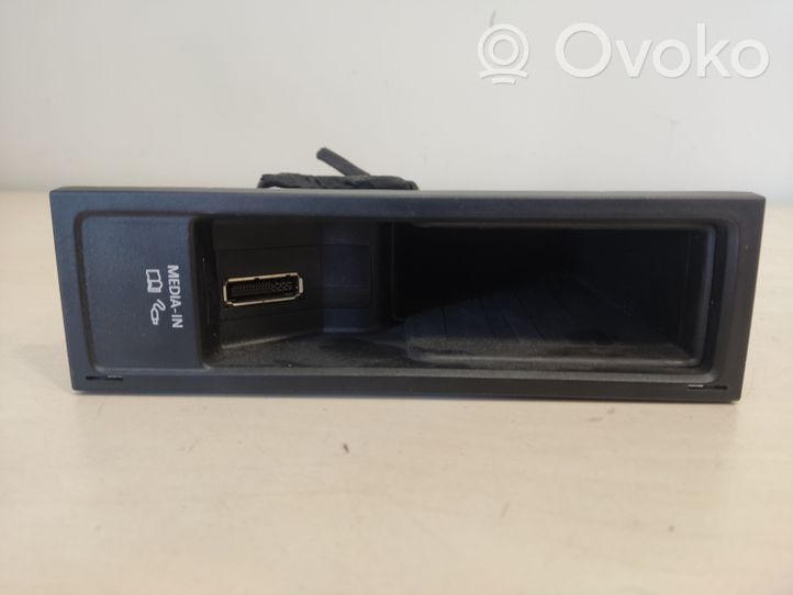 Volkswagen PASSAT B7 USB valdymo blokas 5N0035341G