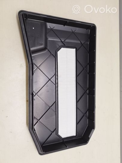 Volkswagen Touareg II Battery box tray cover/lid 7L0864643B