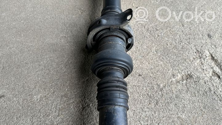 Volkswagen Touareg II Arbre de transmission arrière 7P0521102J