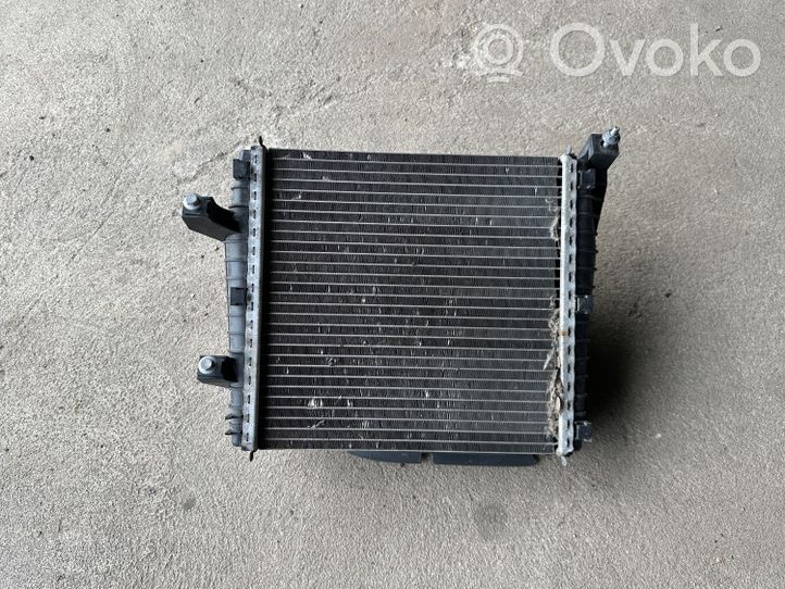 Volkswagen Touareg II Radiateur 7P0121212