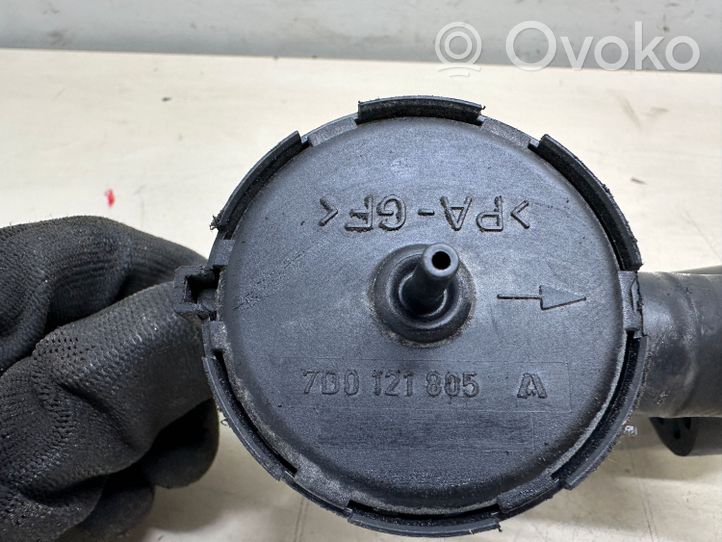 Volkswagen Touareg II Coolant heater control valve 7D0121305A