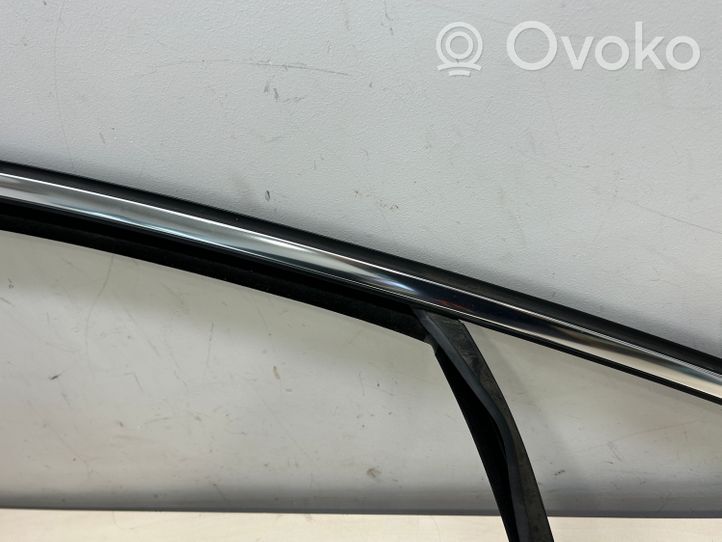 Porsche Cayenne (92A) Rivestimento modanatura del vetro della portiera anteriore 7P0837432H