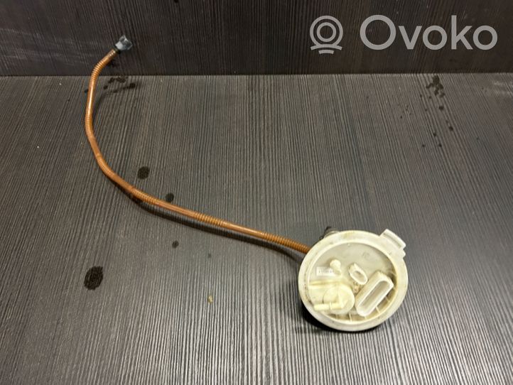 Volkswagen Touareg II Pompe à carburant 7P0919679A