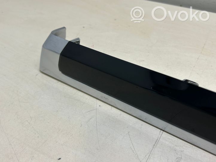 Porsche Cayenne (92A) Altro elemento di rivestimento della portiera anteriore 7P5867410F