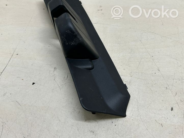 Porsche Cayenne (92A) Rivestimento serratura portellone posteriore/bagagliaio 7P5827520C