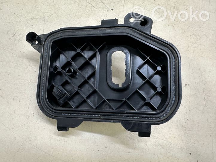 Volkswagen Touareg II Parapolvere per faro/fanale 174860