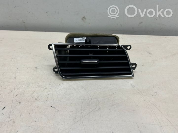 Audi A8 S8 D4 4H Garniture, panneau de grille d'aération latérale 4H1820902A