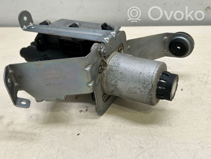 Volkswagen Touareg II Clutch master cylinder 7L0142060A