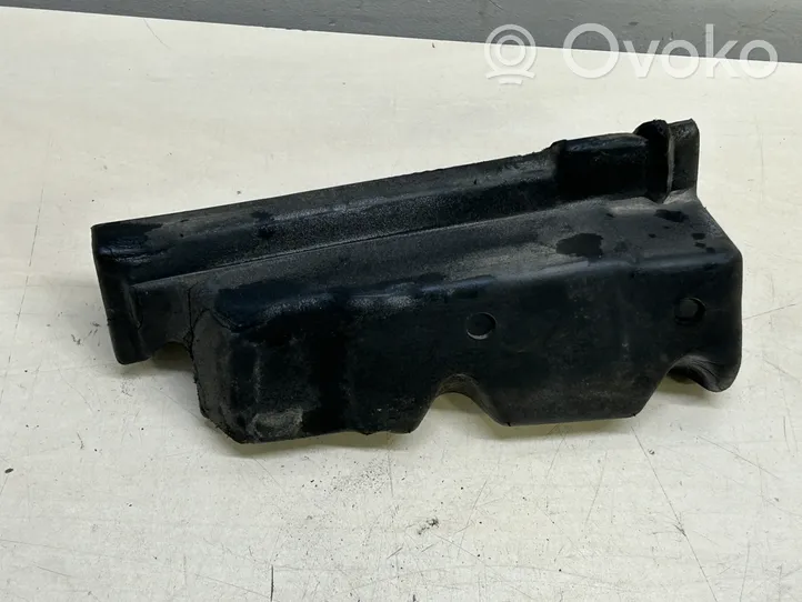 Porsche Cayenne (92A) Supporto/guarnizione in poliuretano espanso del parafango 7P5819531D