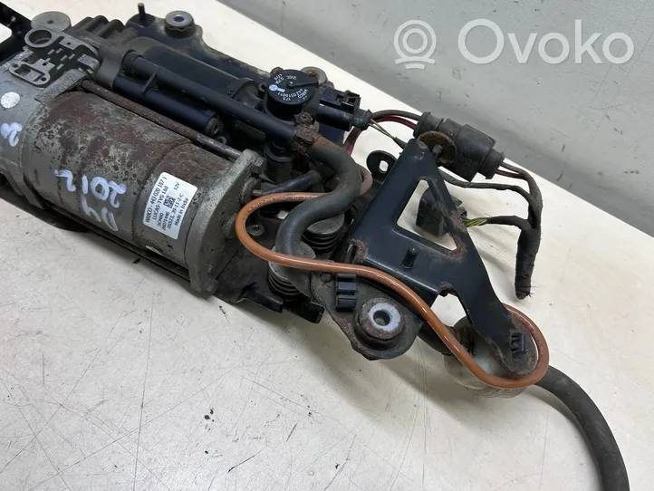 Audi A8 S8 D4 4H Ilmajousituksen kompressoripumppu 4H0616005C