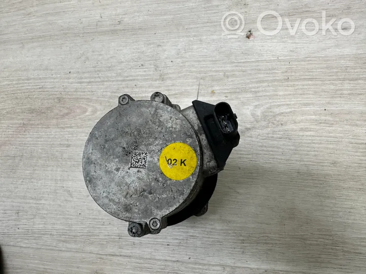 Volkswagen Touareg II Pompe à eau de liquide de refroidissement 7P0965567