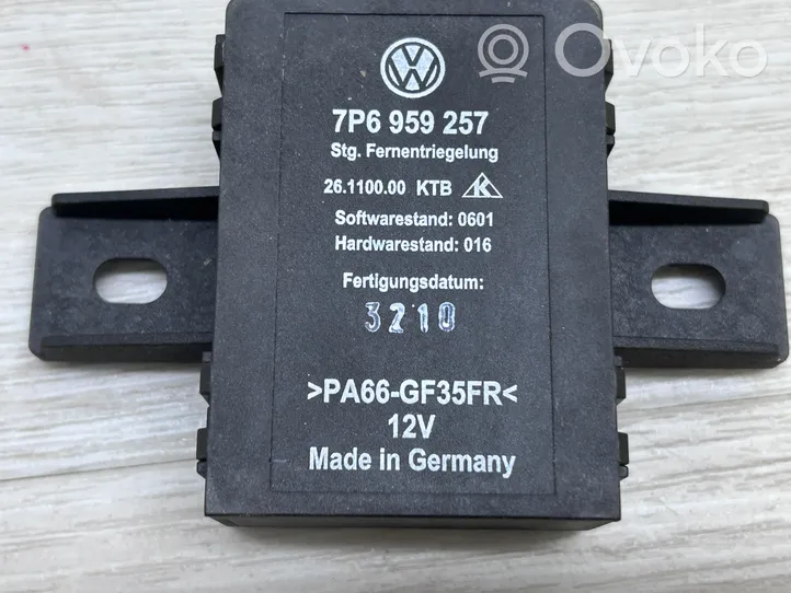 Volkswagen Touareg II Istuimen lämmityksen rele 7P6959257