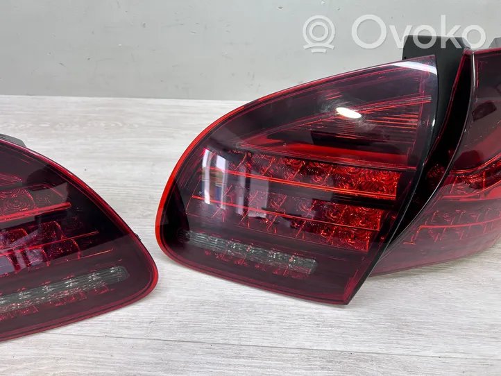 Porsche Cayenne (92A) Lampy tylne / Komplet 7P5945094S