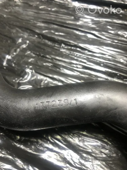 Opel Vectra C Breather hose/pipe 1772391