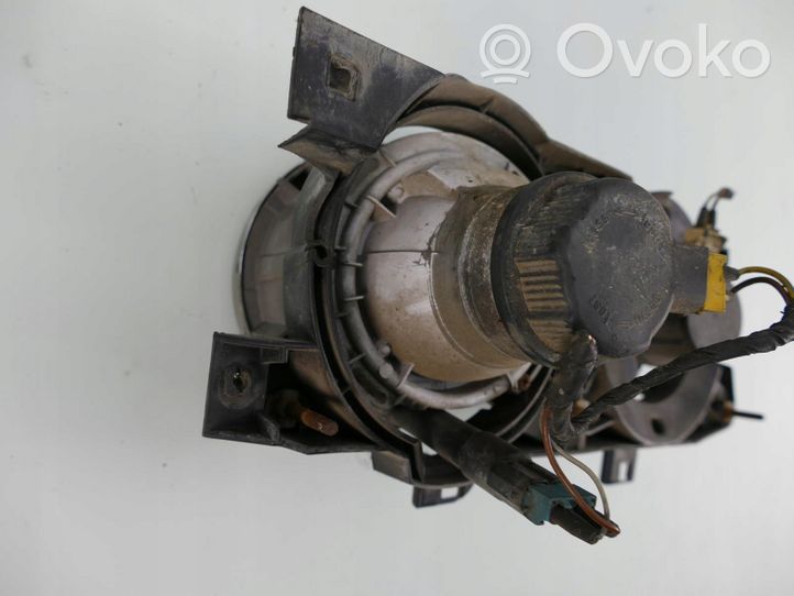 BMW 7 E32 Lampa przednia 