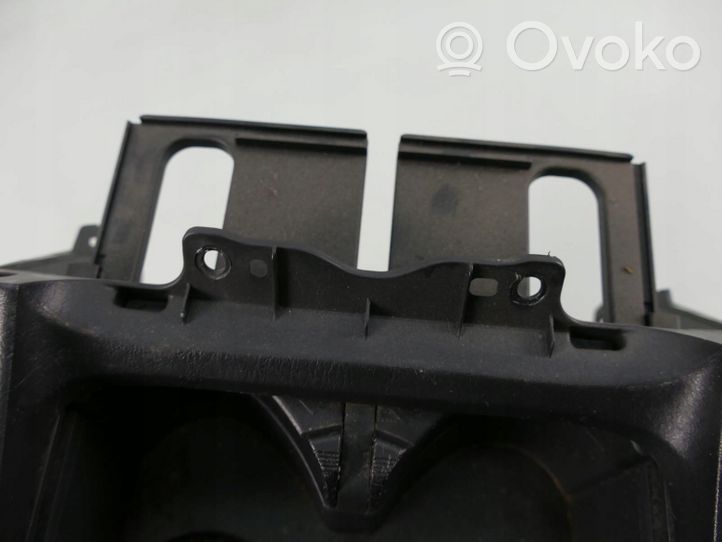 Toyota RAV 4 (XA20) Cup holder front 