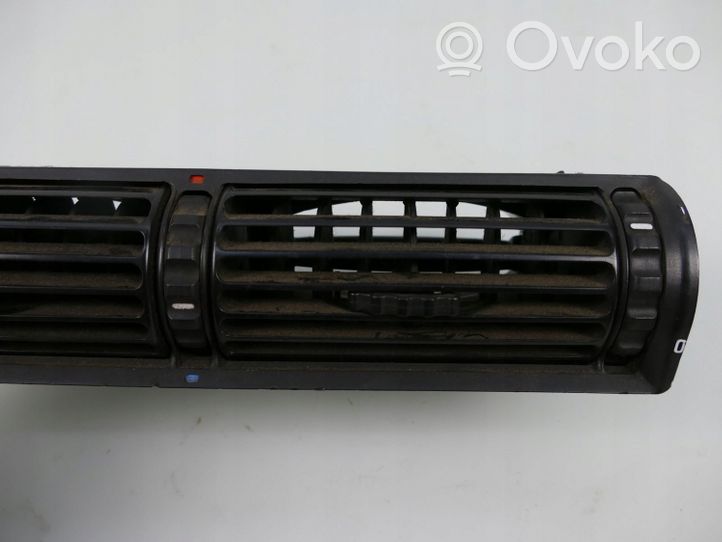 BMW 7 E32 Griglia di ventilazione centrale cruscotto 1390926