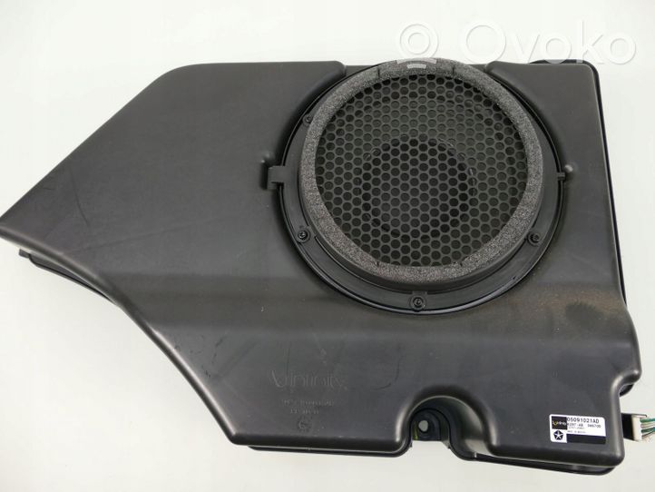 Dodge Nitro Enceinte subwoofer 05091021AD