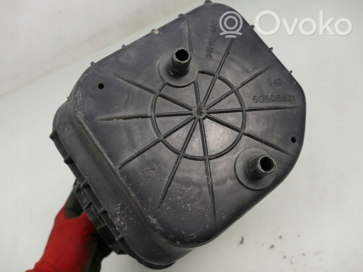 Alfa Romeo 166 Scatola del filtro dell’aria 60606821