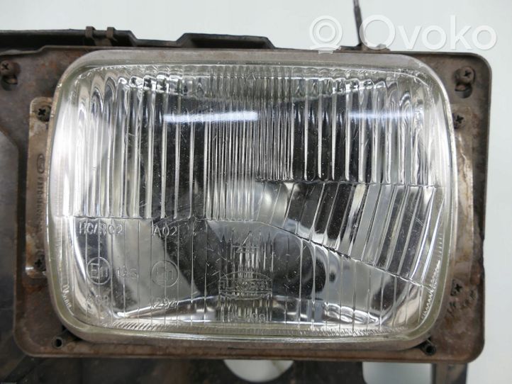 Ford Explorer Lampa przednia F37B13A045
