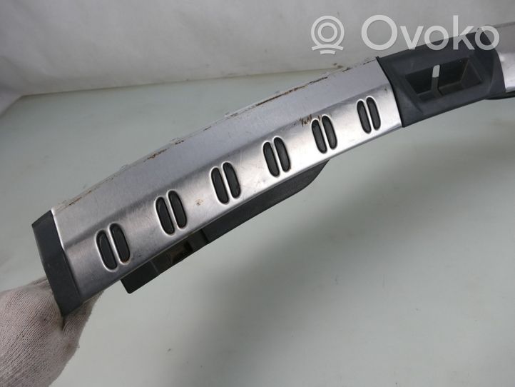 Nissan Qashqai+2 Rivestimento di protezione sottoporta del bagagliaio/baule 84992EY10A