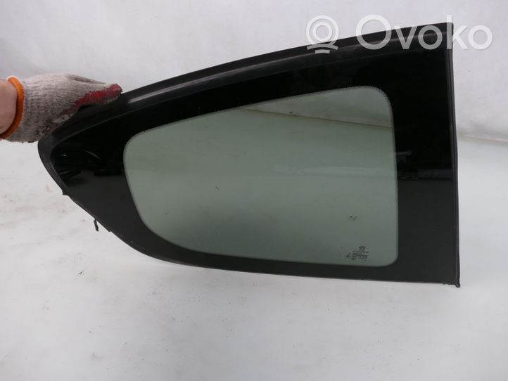 Peugeot 208 Rear side window/glass 