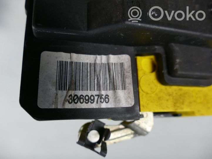 Volvo XC90 Zamek drzwi tylnych 30699756