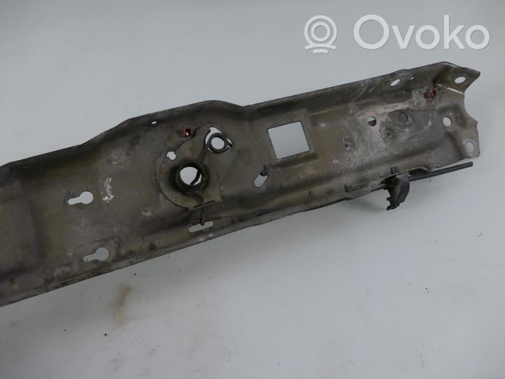 Chevrolet Corsa Staffa del pannello di supporto del radiatore parte superiore 