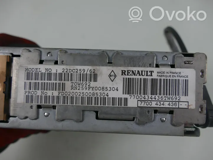 Renault Clio II Radio/CD/DVD/GPS head unit 7700434436