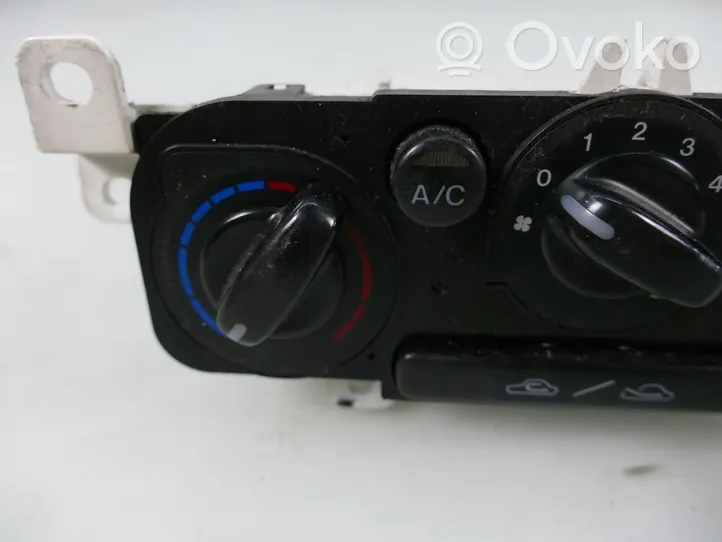 Mazda 323 F Centralina del climatizzatore 