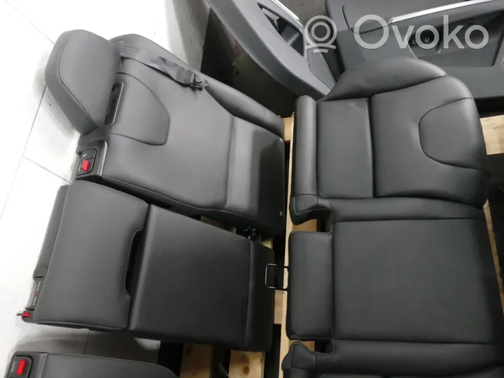 Volvo XC60 Set di rivestimento sedili e portiere 