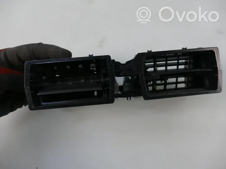 Volvo XC60 Griglia di ventilazione nel tetto 