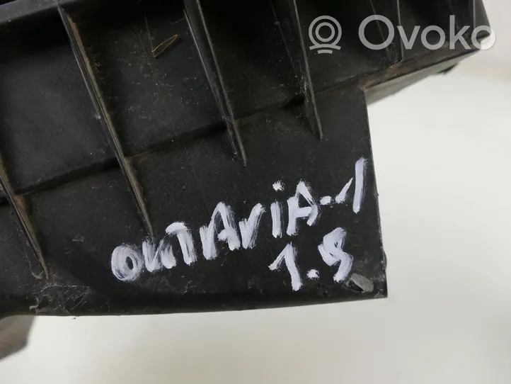 Skoda Octavia Mk1 (1U) Scatola del filtro dell’aria 1J0129620