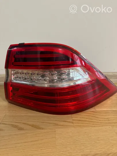 Mercedes-Benz ML AMG W166 Lampy tylnej klapy bagażnika A1669063201