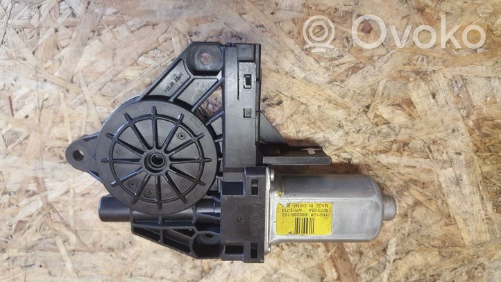 Volvo XC60 Moteur de lève-vitre de porte avant 966268103