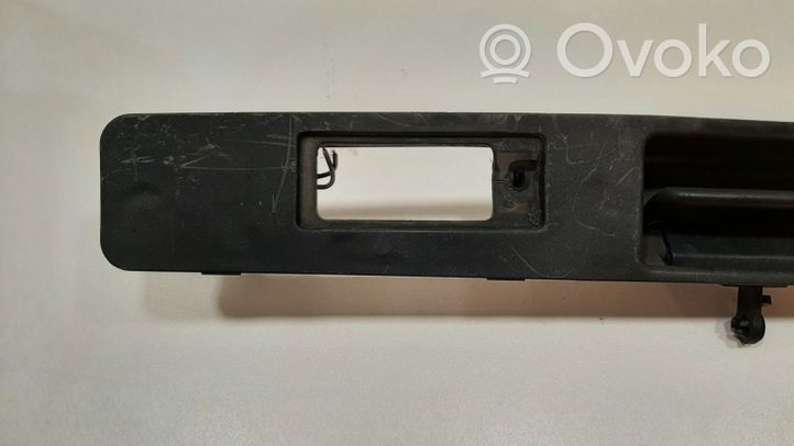 Volvo V70 Tailgate/trunk/boot exterior handle 9203101