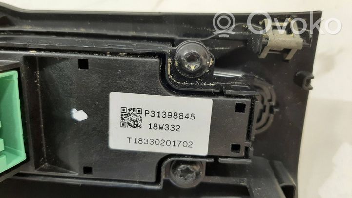 Volvo S60 Console centrale, commande de multimédia l'unité principale 31398845