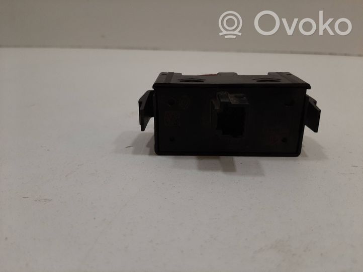 Renault Master III Botón interruptor de luz de peligro 252100991