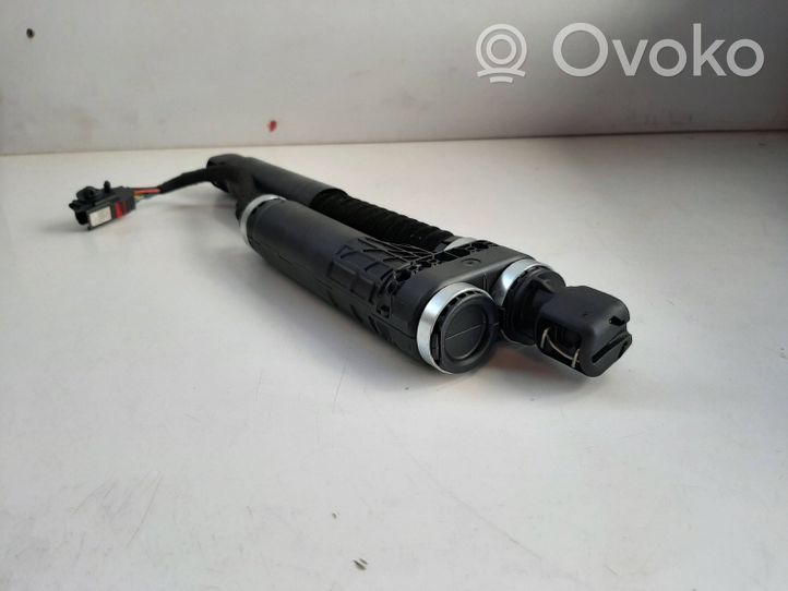 Volvo V70 Tailgate strut 31335845