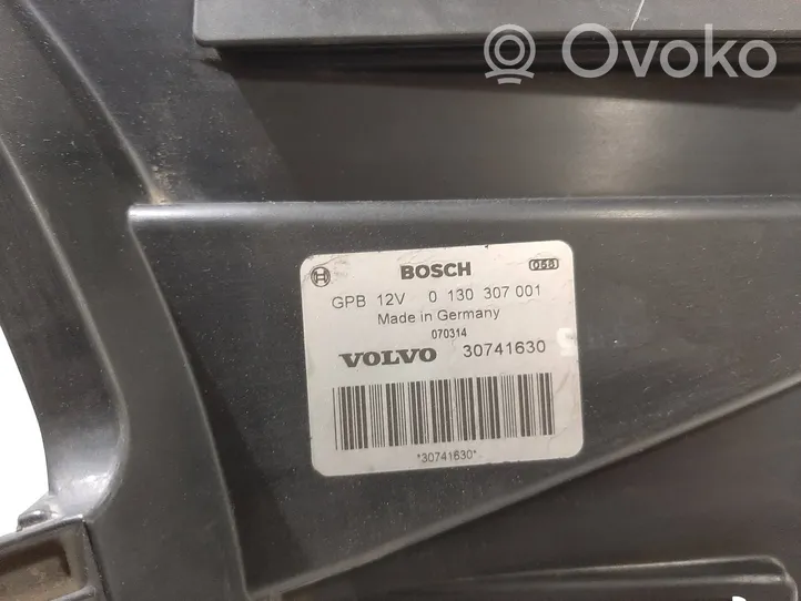 Volvo V50 Elektryczny wentylator chłodnicy 30741630