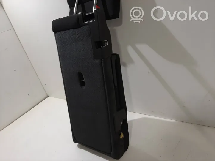 Volvo XC60 Rear seat armrest 