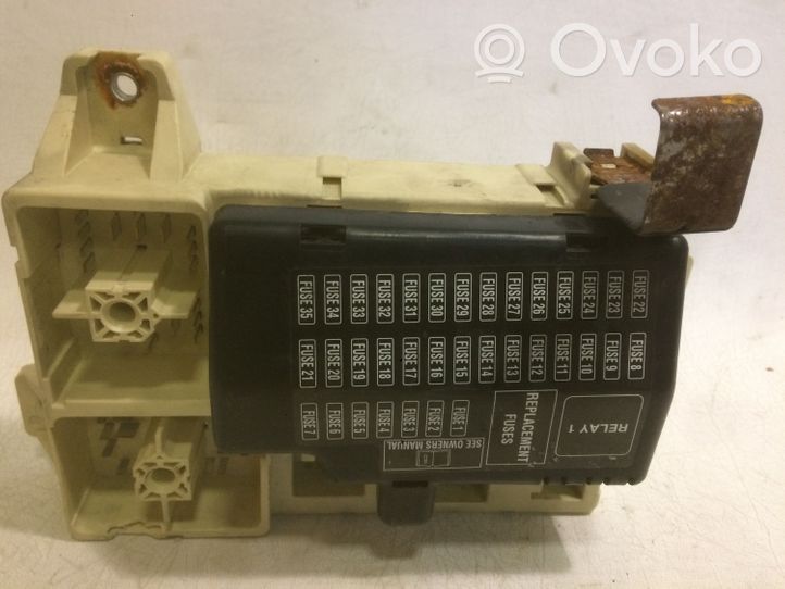 Jaguar S-Type Module de fusibles XR8314B192BA