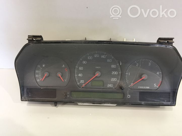 Volvo S70  V70  V70 XC Tachimetro (quadro strumenti) 9168138