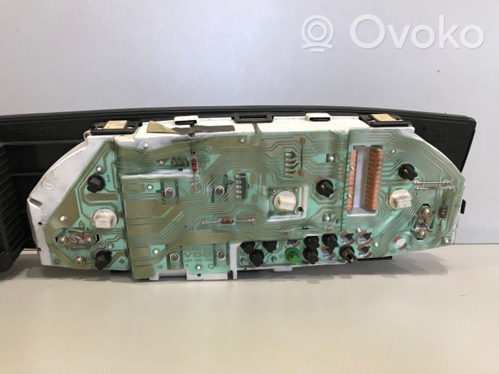 Opel Omega B1 Speedometer (instrument cluster) 87001300