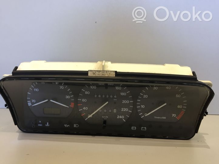 Volkswagen PASSAT B4 Compteur de vitesse tableau de bord 3A0919033A