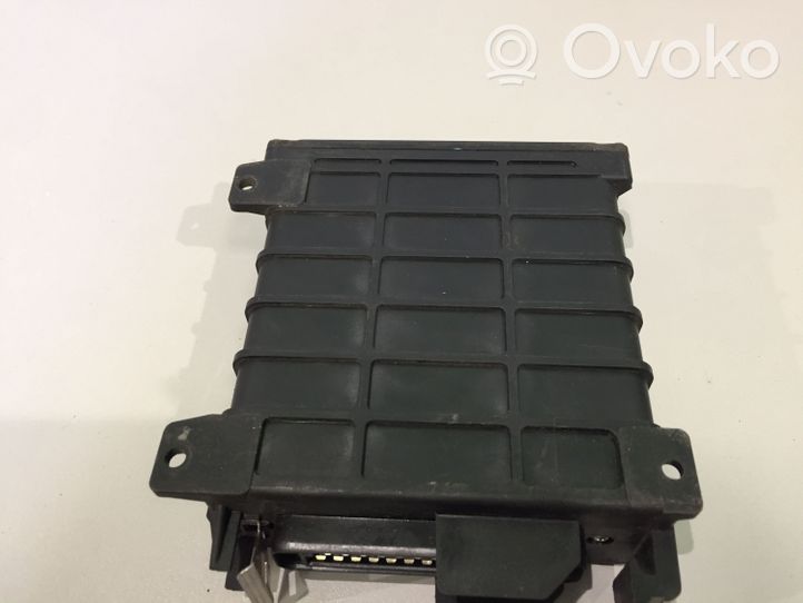 Audi 100 200 5000 C2 Sterownik / Moduł ECU 811906264G